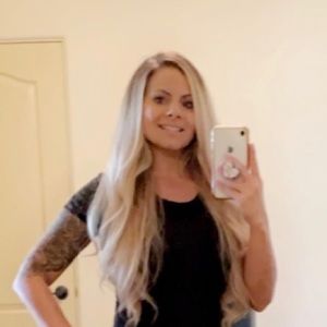 Meet your Posher, Crystal